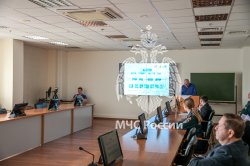 В Академии молодые специалисты обсудили актуальные вызовы безопасности